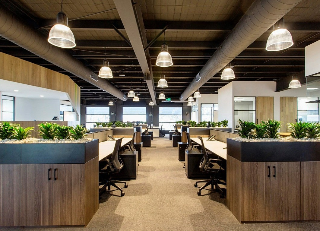 Thiết kế nội thất văn phòng trang trí cây xanh cho văn phòng làm việc