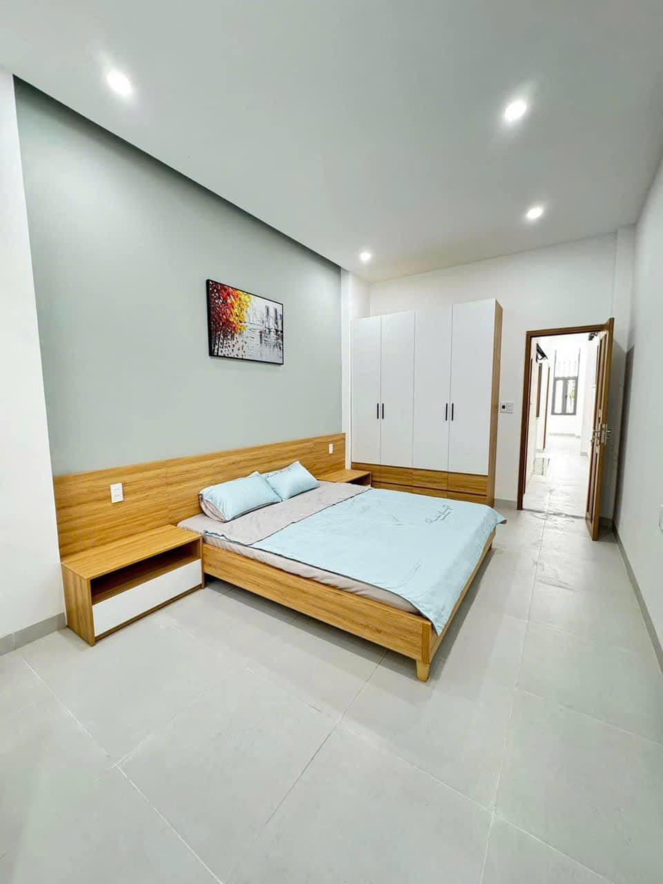 phòng ngủ màu trắng