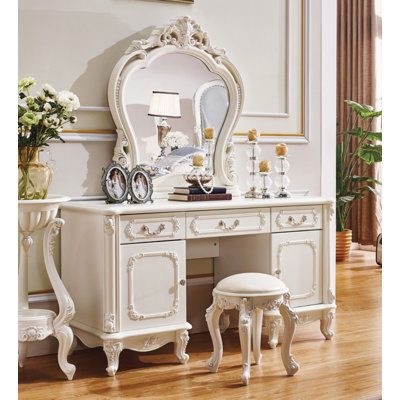 Decor Phòng Ngủ Vintage Ý tưởng decor phòng ngủ vintage với bàn trang điểm cổ điển