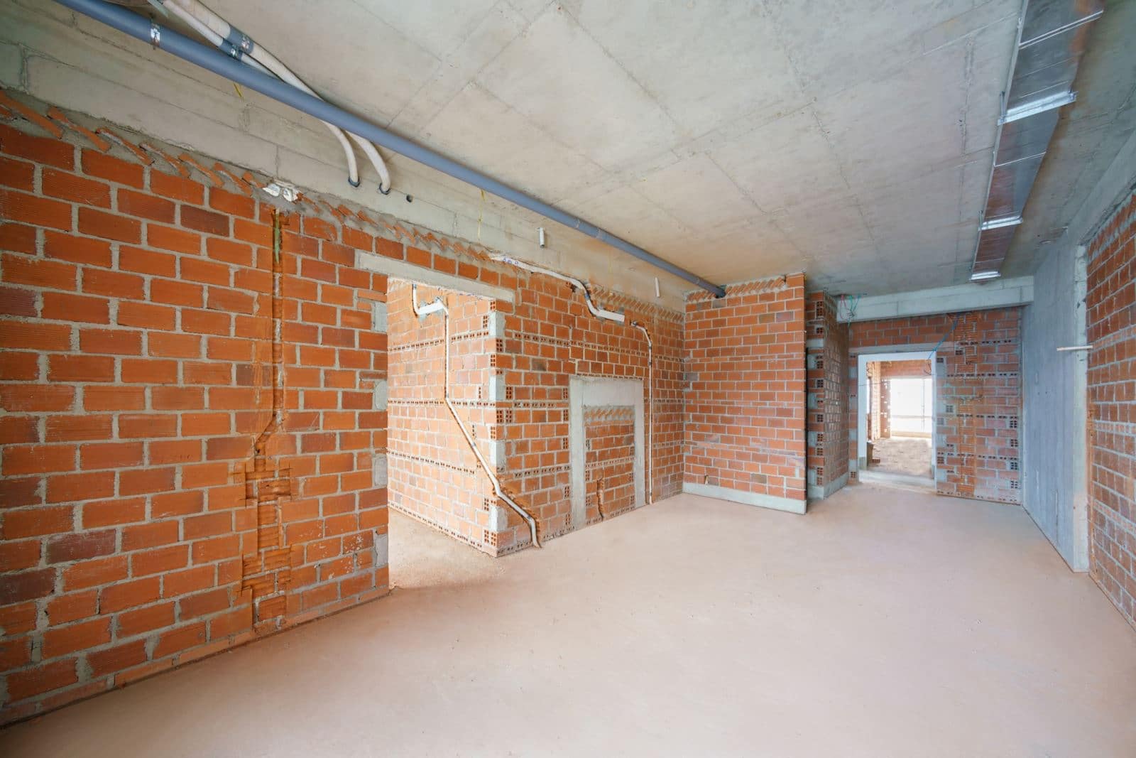 nên xây tường 10 hay 20