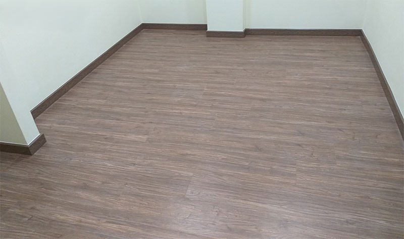 nên lát sàn gỗ hay gạch